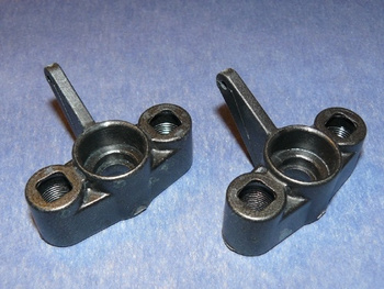 Zwrotnica koła - 4932 TRAXXAS