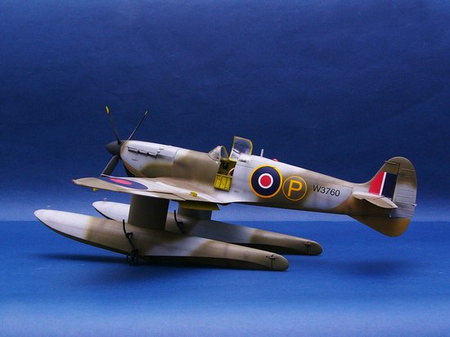 Supermarine Spitfire MK.Vb Float Plane 1:24 | 02404 TRUMPETER