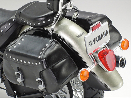 Yamaha XV1600 RoadStar Custom 1:12 | 14135 TAMIYA