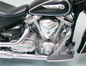 Yamaha XV1600 Roadstar 1:12 | Tamiya 14080