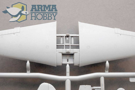 Yakovlev Yak-1B 1:72 | 70027 ARMA HOBBY