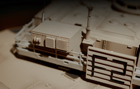 Czołg Zdalnie Sterowany U.S. M1A2 Abrams 1:16 RTR 2,4Ghz Model RC | 3918-1B HENG LONG