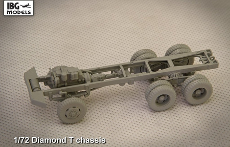 Diamond T 968 Cargo Truck 1:72 | 72019 IBG