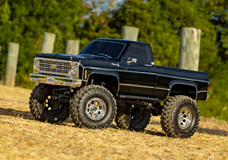 TRX-4 CHEVROLET K10 High Trail Edition 1/10 Czarny | 92056-4-BLK TRAXXAS