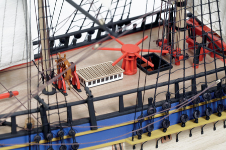 Drewniany żaglowiec H.M.S. Endeavour 1:50 (KIT) | BB514 BILLING BOATS