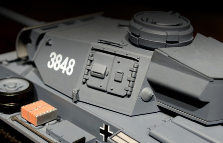 Czołg Zdalnie Sterowany German Panzerkampfwagen III PzKpfw III Ausf.L.SD.KFZ.141-1 1:16 RTR 2,4Ghz Model RC | 3848-1U HENG LONG