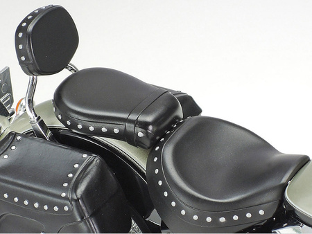 Yamaha XV1600 RoadStar Custom 1:12 | 14135 TAMIYA