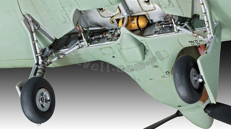 Hawker Hurricane Mk IIb 1:32 | 04968 REVELL