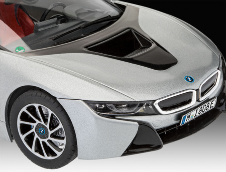 BMW i8 (model set) 1:24 | 67670 REVELL