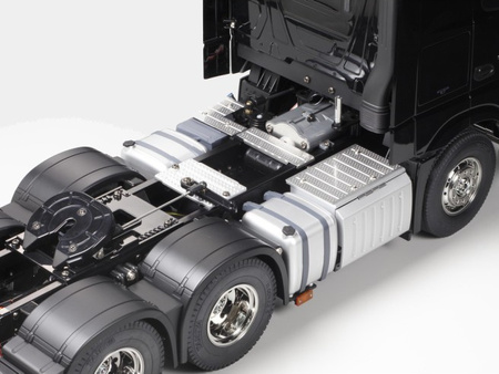 Ciężarówka Mercedes-Benz Actros 3363 6x4 GigaSpace 1/14 KIT | TA-56348 TAMIYA
