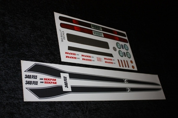 Komplet naklejek do Dodge'a (czarne) - 04-21 IQP Racing