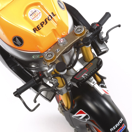 Repsol Honda RC213V '14 1:12 | 14130 TAMIYA