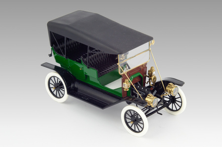 FORD MODEL T 1911 TOURING 1:24 | 24002 ICM