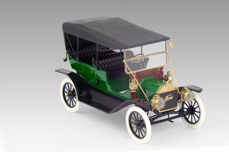 FORD MODEL T 1911 TOURING 1:24 | 24002 ICM