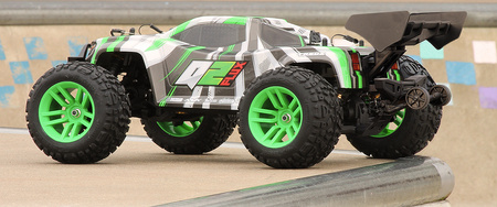 Maverick Quantum2 XT Flux Stadium Truck 4WD 1/10 Zielony Samochód Zdalnie Sterowany Model RC | 150408