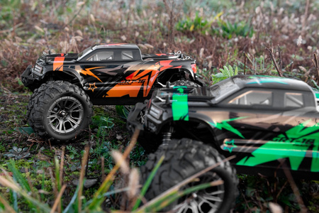 Tracker GRT-16 Monster Truck 1:16 (zielony) | KAV06.GRT16G KAVAN