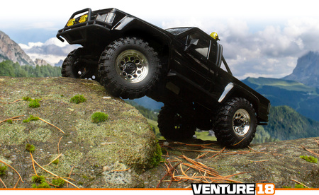 Venture18 FLUX 1985 Toyota Hilux SR5 Brushless 1/18 (czarny) | 160802 HPI