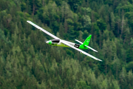Motoszybowiec Kavan Pulse 2200mm V2 ARF Zielony Samolot Zdalnie Sterowany Model RC | KAV02.8092