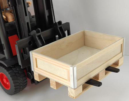 Skrzynia sklejkowa na palecie (1:14) - biała | ETB017 TINY LOGISTICS