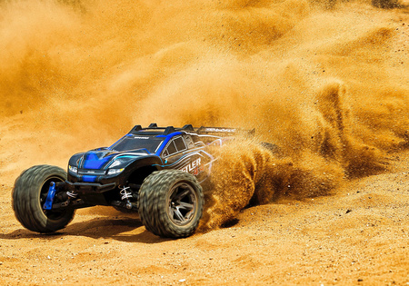 Traxxas Rustler 4X4 BL-2S 1:10 4WD Niebieski Samochód Zdalnie Sterowany Model RC | 67164-4-BLUE