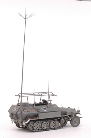 Sd.Kfz.251/3 Ausf.B Communications Vehicle 1:35 | Zvezda 3604