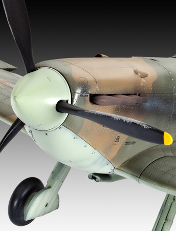 Supermarine Spitfire Mk.IIa 1:32 | 03986 REVELL