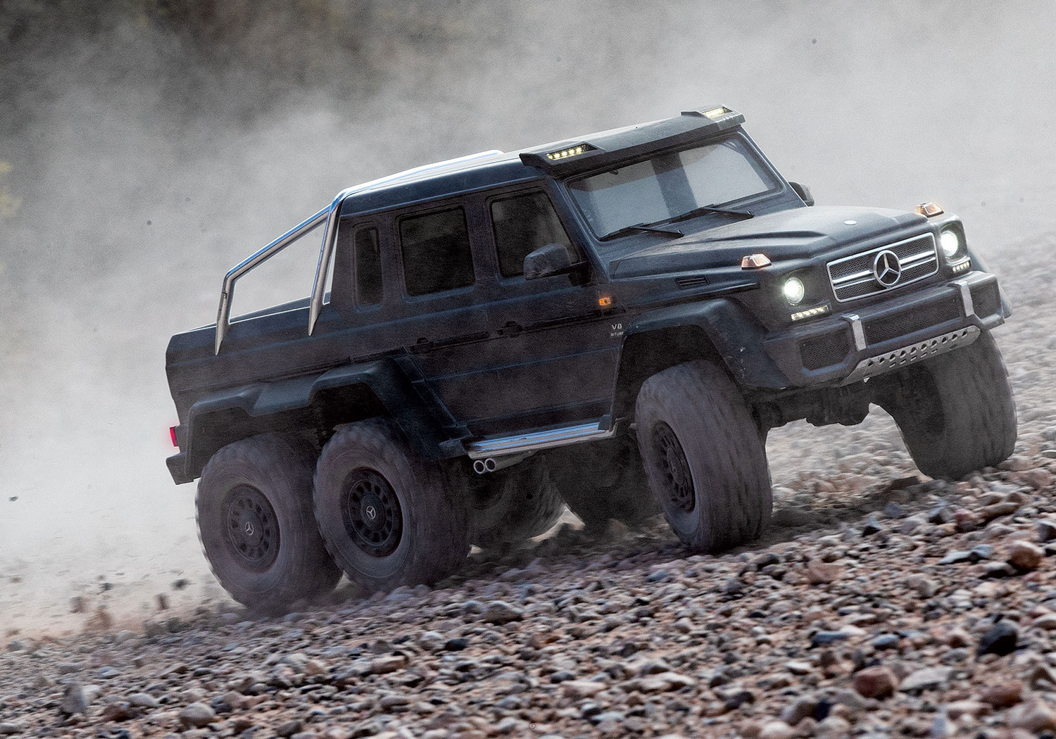 Traxxas TRX-6 Mercedes-Benz G 63 AMG 6X6 1/10 Czarny Model RC Samochód Zdalnie Sterowany | 88296-4-BLK pol_pl_Traxxas-TRX-6-Mercedes-Benz-G-63-AMG-6X6-1-10-Czarny-Model-RC-Samochod-Zdalnie-Sterowany-88296-4-BLK-1014637_36