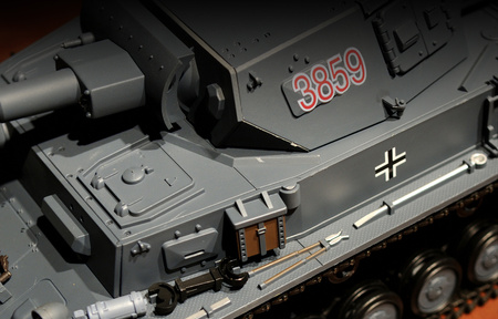 Czołg Zdalnie Sterowany German Panzerkampfwagen IV PzKpfw. IV Ausf. F2 Sd Kfz 161/1 1:16 RTR 2,4Ghz Model RC | 3859-1U HENG LONG