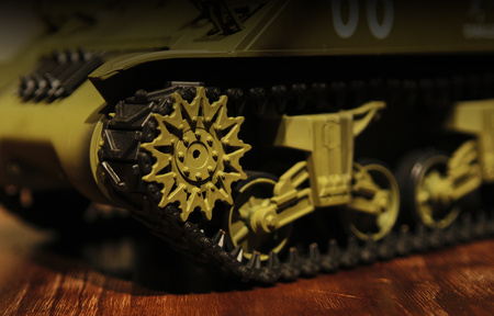 Czołg Zdalnie Sterowany U.S. Medium Tank M4A3 Sherman 1:16 RTR 2,4Ghz Model RC | 3898-1B HENG LONG