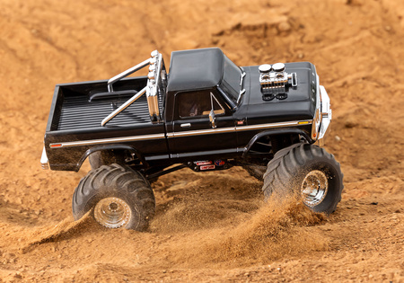 TRX-4MT 1979 Ford F-150 1:18 (czarny) | 98044-1-BLK TRAXXAS