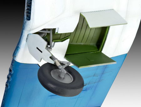 Vought F4U-1A Corsair 1:32 | 04781 REVELL