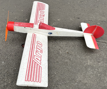 Samolot piankowy Argo ARF (980mm)