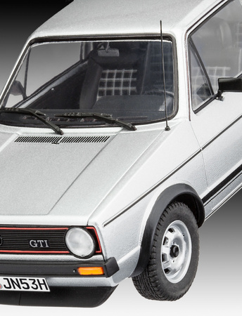 Volkswagen Golf 1 GTI (model set) 1:24 | 67072 REVELL