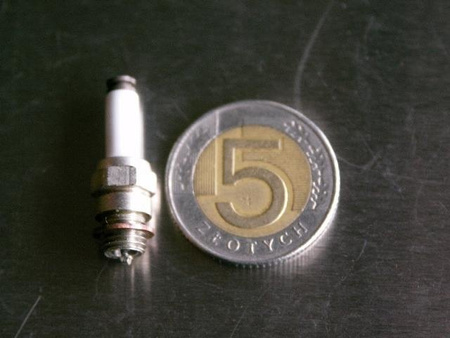 Świeca zapłonowa ME-8