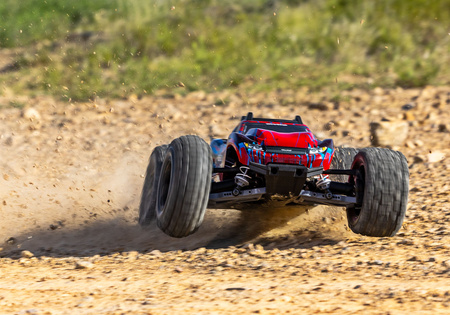 Traxxas Rustler 4X4 Brushless Bezszczotkowy 1:10 2,4GHz Niebieski Samochód Zdalnie Sterowany Model RC | 67464-4