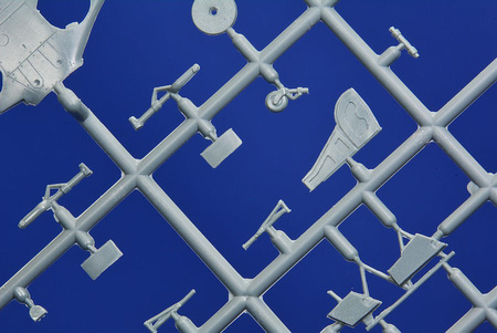 Yak-11 / C-11 "Moose" 1:72 | 92229 RS MODELS