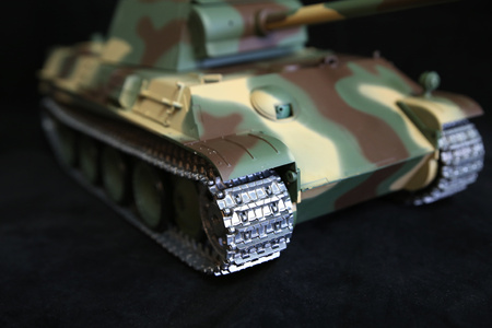 German Panther G 2,4GHz 1:16 V7.0 PRO STEEL | 3879-1USP-2,4 HENG LONG
