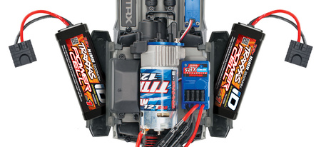 TRAXXAS E-REVO 1/16 Czerwono-niebieski | 71054-8-RBLU