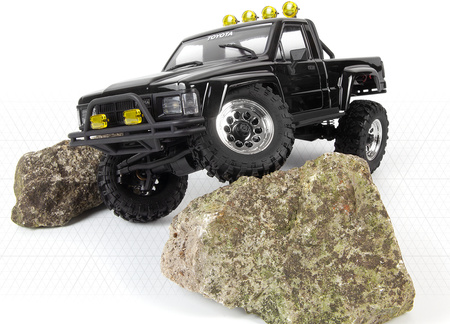 Venture18 1985 Toyota Hilux SR5 Brushed 1/18 (czarny) | 160800 HPI