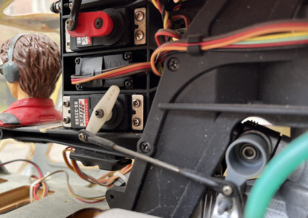 Helikopter spalinowy ARF (1340mm) | THUNDER TIGER