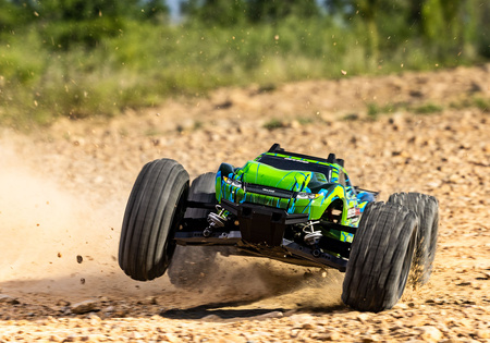 Traxxas Rustler 4X4 Brushless Bezszczotkowy 1:10 2,4GHz Czerwony Samochód Zdalnie Sterowany Model RC | 67464-4