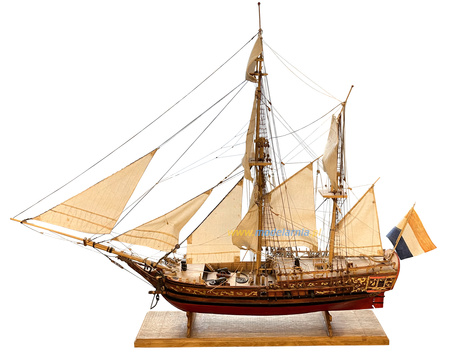 Drewniany żaglowiec (770mm)