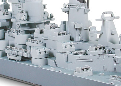 U.S. Navy Battleship BB-63 Missouri 1:700 | 31613 TAMIYA