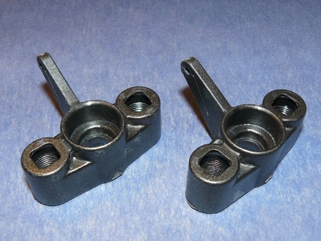 Zwrotnica koła - 4932 TRAXXAS