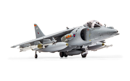 BAe Harrier GR9A (Gift Set) 1:72 | 55300A AIRFIX