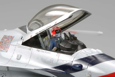 Lockheed Martin F-16C [Block 32/52] Thunderbirds 1:48 | Tamiya 61102