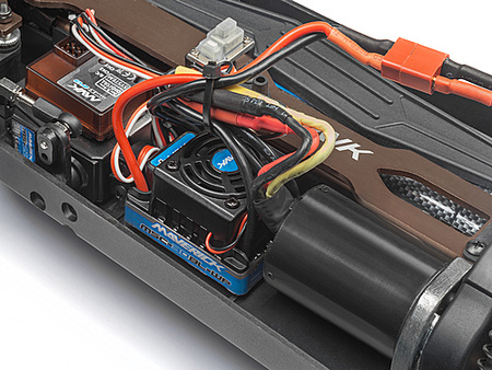 Strada DT RED Brushless 2,4 GHz 1:10 4WD RTR - Maverick 12628