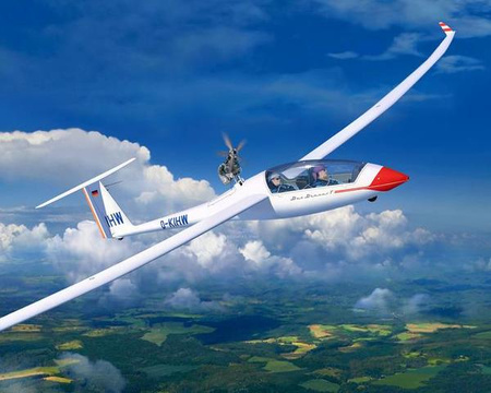 Glider Duo Discus & Engine 1:32 | 03961 REVELL