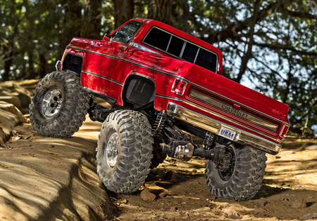 TRX-4 CHEVROLET K10 High Trail Edition 1/10 Czerwony | 92056-4-RED TRAXXAS