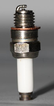 Świeca zapłonowa ME-8